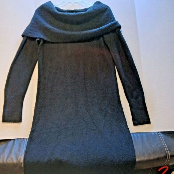 This Loft Dress is Size Med and Great for Business or Dress up with Accessories. - Picture 1 of 16